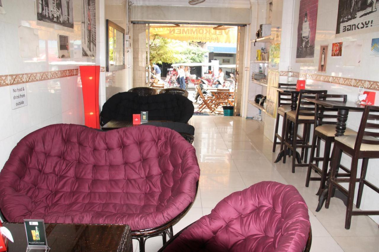 Riverside Backpackers Phnom Penh Exterior foto